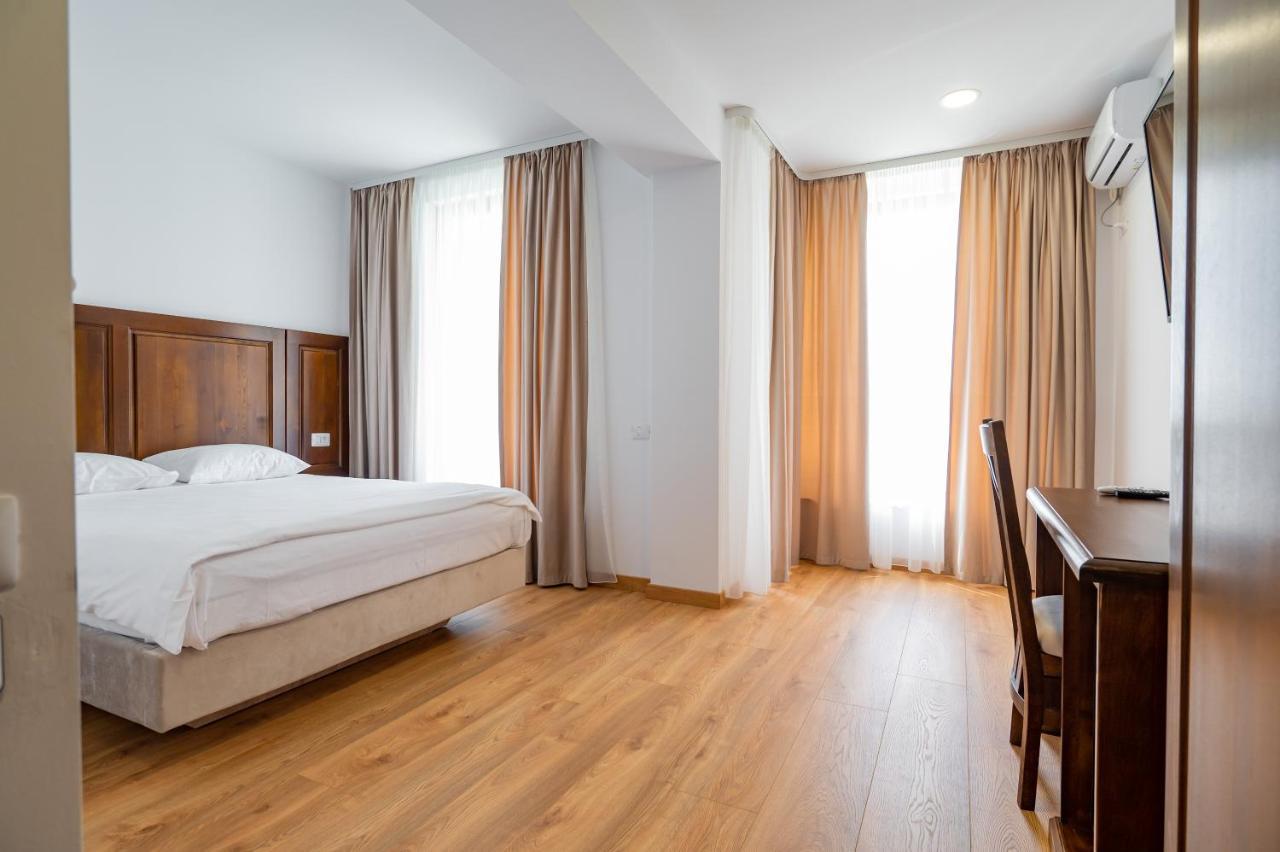 Hotel Voyager Năvodari Exteriér fotografie