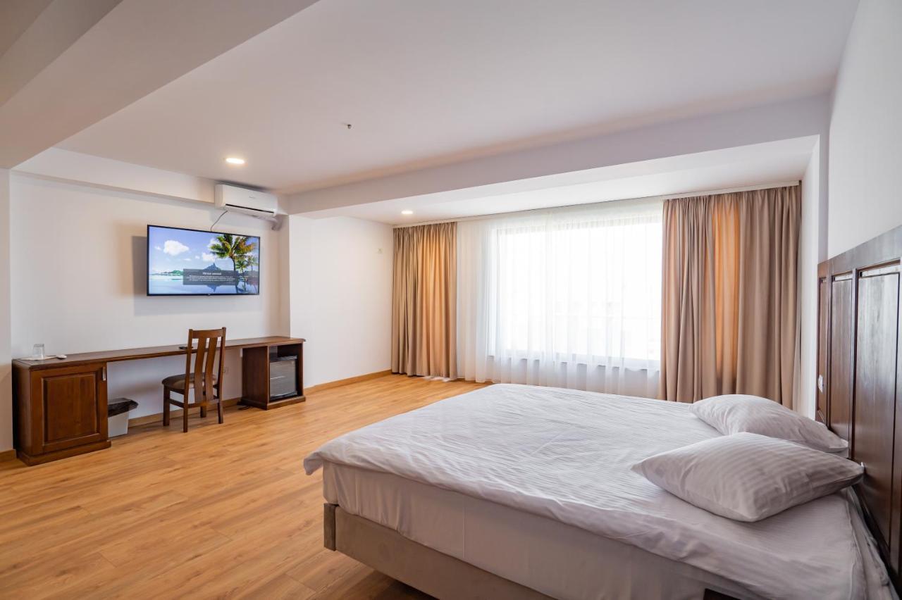 Hotel Voyager Năvodari Exteriér fotografie