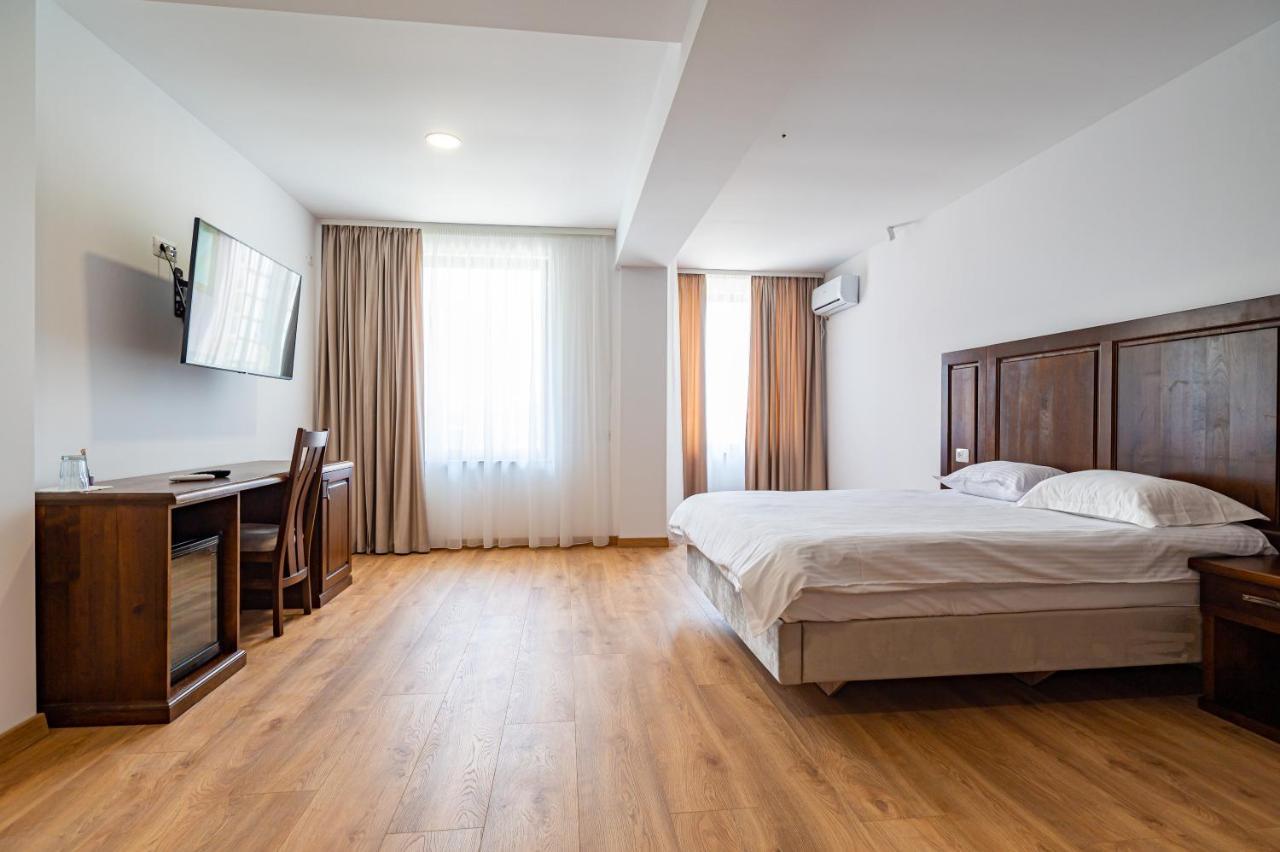 Hotel Voyager Năvodari Exteriér fotografie
